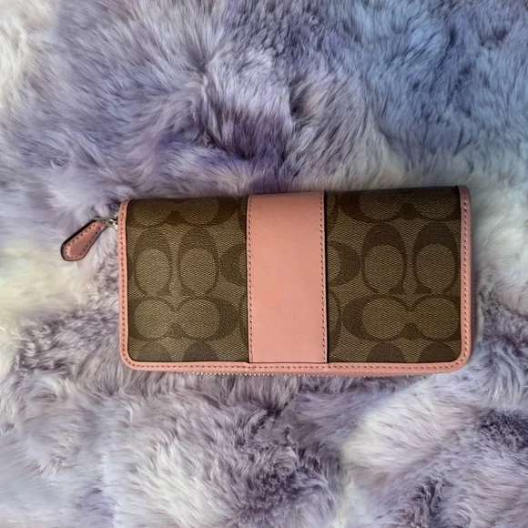 Coach Signature pink and brown Zip around wallet - Picture 2 of 8